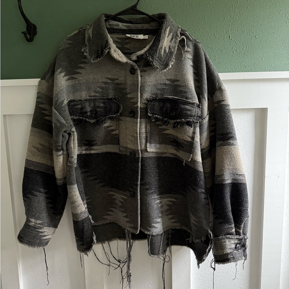 BKE Women's Fringed Aztec Shacket